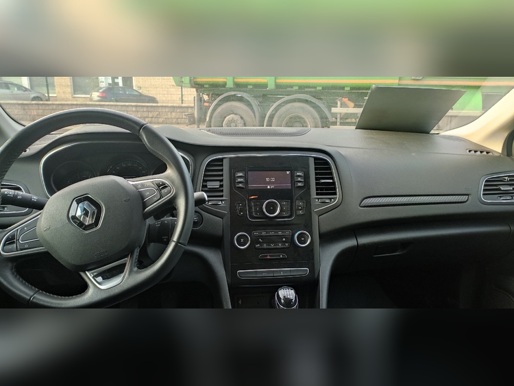 Renault Megane BUSSINESS 1.5 DCI 115 CV foto 4